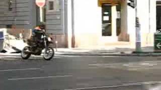 preview picture of video 'KTM 640 LC4 SM 2006'