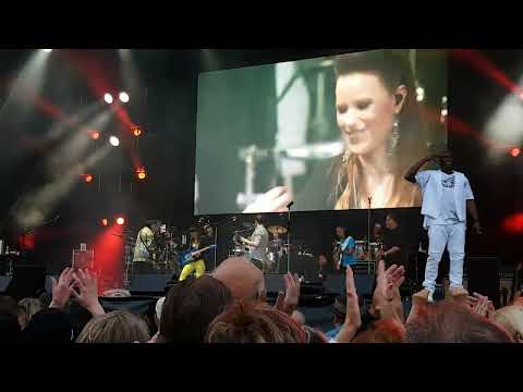 Carlos Santana with Erja Lyytinen -  Total Destruction (Helsinki, Finland June 18, 2018)