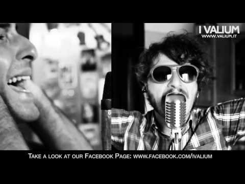 i VALIUM -  Starry Eyes - Cover (ORIGINAL SONG BY 'THE RECORDS' 1978)