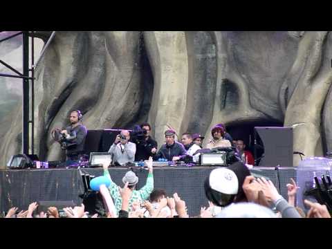 Martin Solveig playing at Tomorrowland 2011 day 2