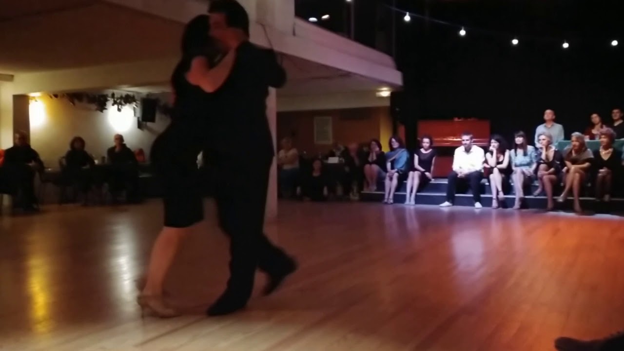 Tango Celine Giordano et Alexis Quezada (Danzarin, Toulouse, Février 2018 à La Maquina Tanguera)