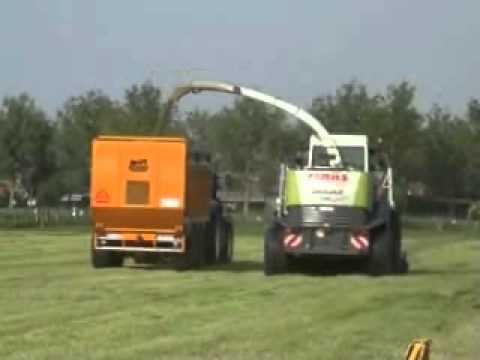 Soete P.: Gras hakselen.