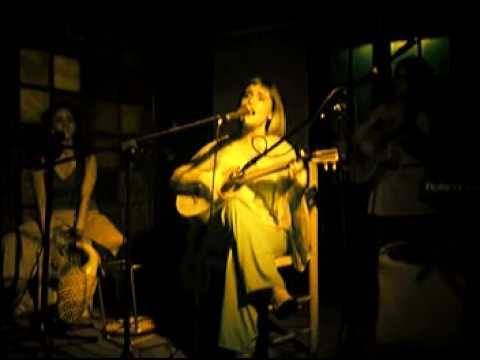 Catalina Walker  "como un pajarito"