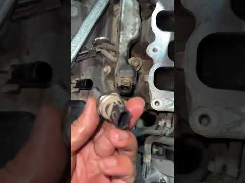 Fuel Pressure Sensor removal #fuel #pressure #sensor #viral #reel #toyota #auto