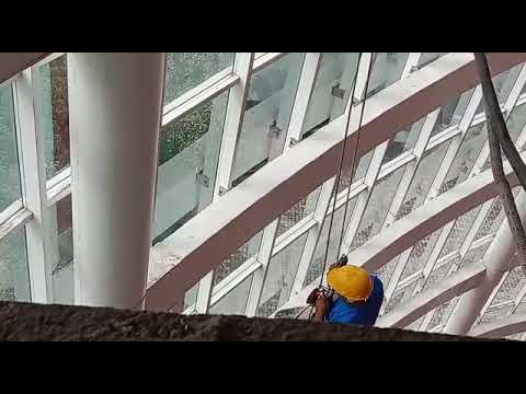 Facade cleaning services
