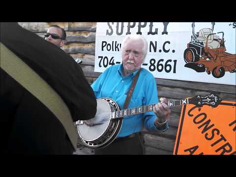 JD Crowe warming up. Blue Ridge Cabin Home.