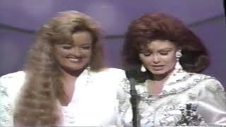 The Judds (Wynonna Judd &amp; Naomi Judd) win Vocal Duo &amp; perform Love Can Build a Bridge at 1991 ACM&#39;s