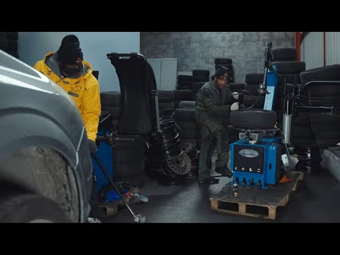 Denzo - Dans la street (feat. Dalton) (Clip Officiel)