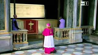 Shroud Of Turin On Display For TV Special