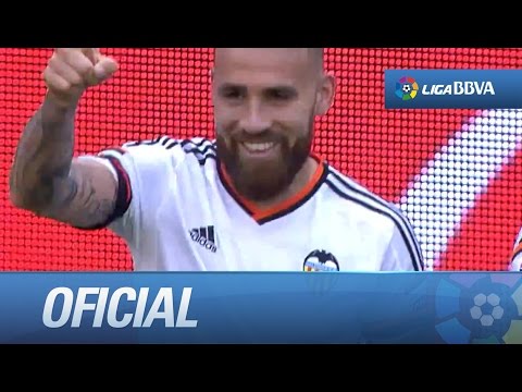 Buen gol de Otamendi (1-0) en el Valencia CF - SD Eibar