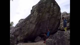 Video thumbnail of Barre Fixe, 7b+ (sit). Fontainebleau