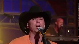 (HQ) Kenny Chesney - Out Last Night - Live on Letterman 2009.05
