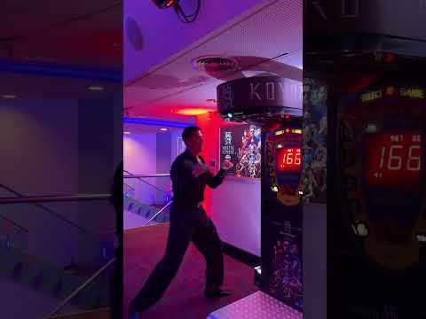When the training for MORTAL KOMBAT II pays off. London welcomes Lewis Tan!