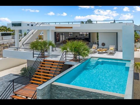 Video preview: Villa in Vista Royal