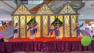 Download lagu Joget Gadis Melayu • Showcase Raya 2021 mp3 Download lagu Joget Gadis Melayu • Showcase Raya 2021 mp3