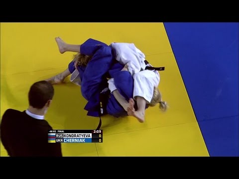 women judo osaekomi 56