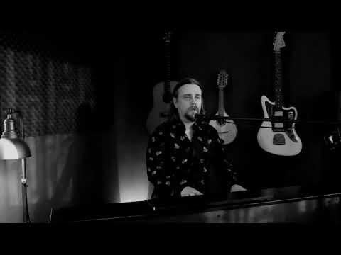 Nicholas Thomas Griffin - Saturday Sun (Nick Drake Cover)