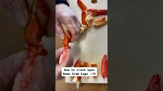 How to crack open Snow Crab Legs❄️🦀