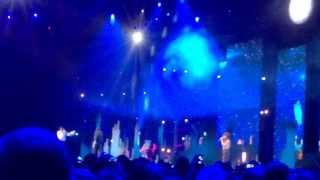 Les Enfoirés 2014   JJ Goldman ft  Zaz  (On ira)