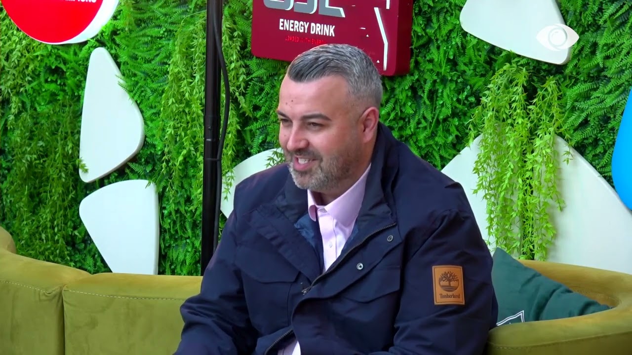 Ai është skile hileqare…/ Artani me Rogertin hedhin batuta për Mirin