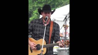 chris young - "you're gonna love me" @ the riverfront, cmafest 2010
