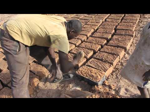 Making a house out of mud bricks. (Real life minecraft) - Smarter Every Day 18