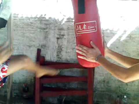 os 3 king-boxer  10 x 0 pro saco de pancada