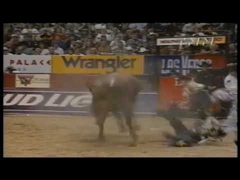 Pounder bucks Jesse Schellhamer - 99 PBR Finals