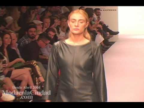 Mercedes-Benz Fashion Week México O/I 2014-15 I Desfile Lorena Saravia | www.ModaenlaCiudad.com