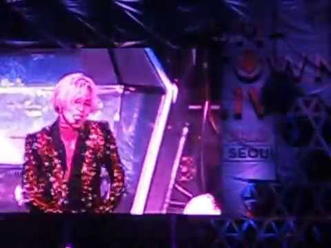 140815 Lee Taemin Solo - Danger (nosebleed version) at SMTOWN Live in Seoul