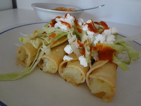 download lagu mp3 mp4 Tacos Dorados De Papa Con Queso, download lagu Tacos Dorados De Papa Con Queso gratis, unduh video klip Tacos Dorados De Papa Con Queso
