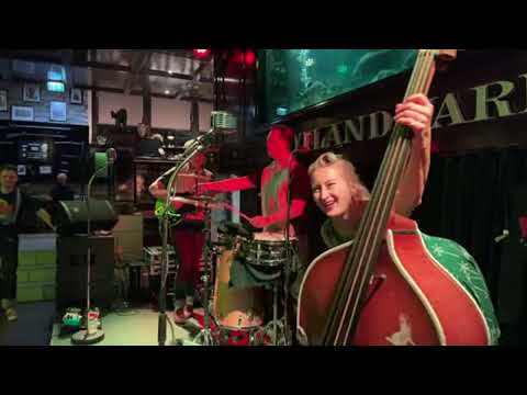 The Swamp Shakers live at Scotland Yard 07.02.2025. Gimbal battery died middle of set 🤦