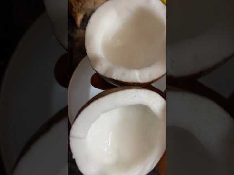 தேங்கா உடைப்பதில சுலபமான டிப்ஸ்! இவ்வளவு ஈஸியா இருக்கும் நீங்க நெனச்சீங்களா? 😱🥥