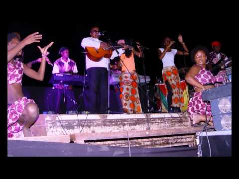 Isau Meneses & Banda Likuba