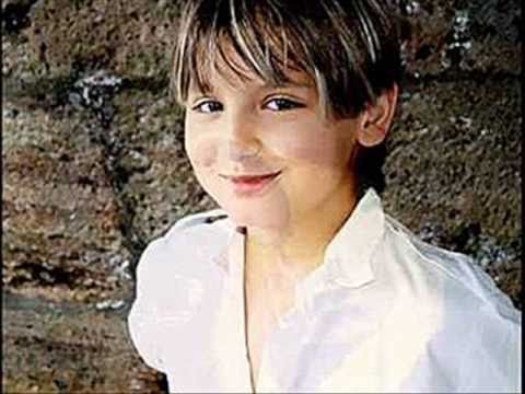 Floriani Vogel Ft 8KG & ZeiD - Me Mungon   2011