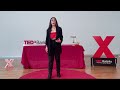 Tutto dipende dai punti di vista | Aurora Napoletano | TEDxBarlettaStudio