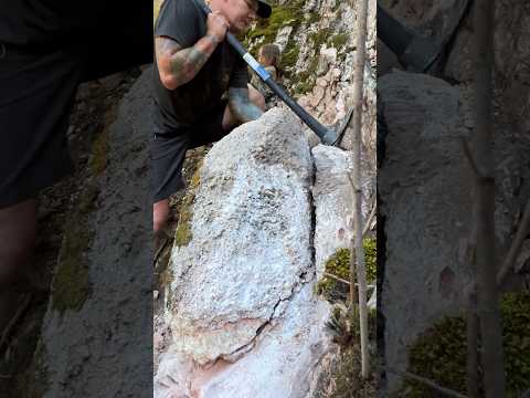 Move The Rock, Find The Gems 💎 #crystals