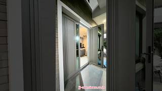 บานเปิดคู่ แบบทึบแปะลูกฟักมีช่องแสงในตัว