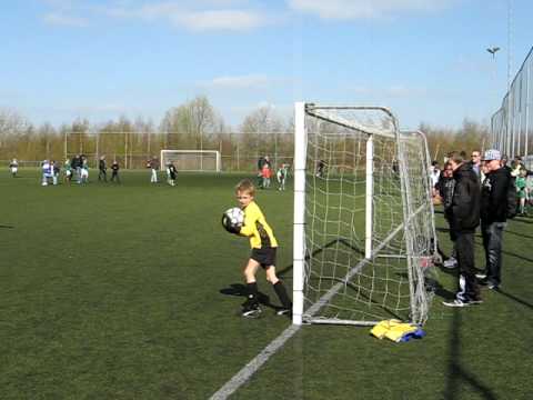 GVAV F4 - Oosterparkers F1 17-04-2010 (8).AVI