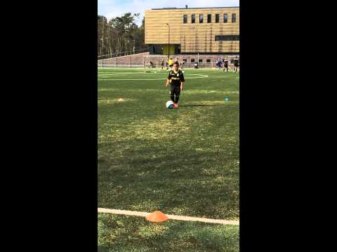 Enzo bij de Vitesse Voetbalschool