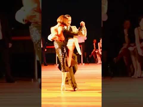 Milonga. Gustavo Rosas. Demo con Gisela Natoli en Bayron Bay Festival.AGOSTO 2017.AUSTRALIA. #tango