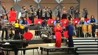 James Last company: "I Can See Clearly Now", en estudio, año 1975.