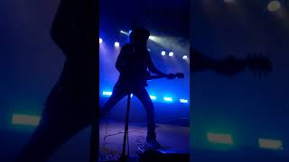 H.E.A.T - Dave Dalone guitar solo, Eye Of The Storm - 2.11.2017 - Munich, Backstage
