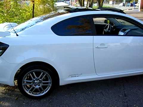 Scion tC Super White