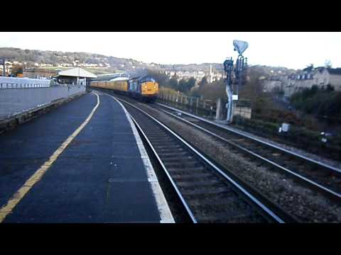 DRS Class 37's no's 37604-37038 Depart From Bath Spa Working With Some Trash 1Q13 On The 30/11/2011.