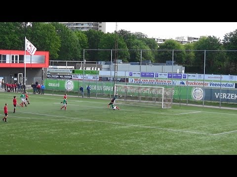 Tweede helft kampioenswedstrijd DOVO JO13-1 - AFC Quick 1890 JO13-1
