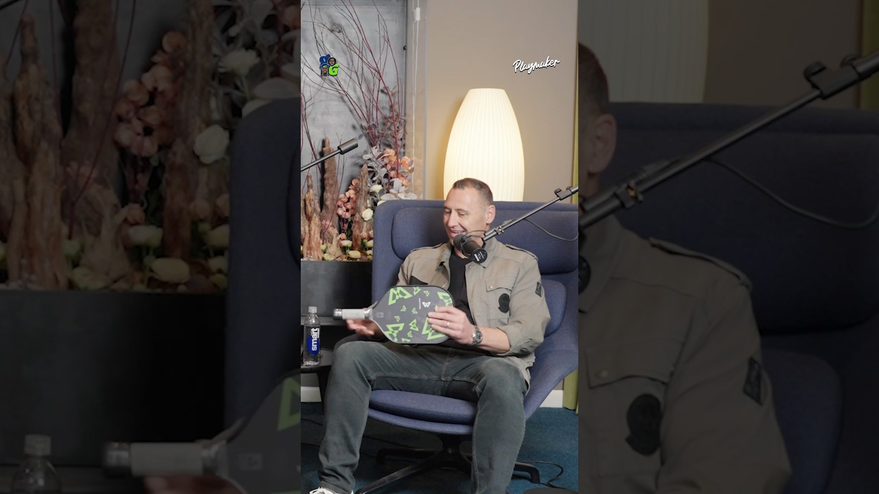 Beast Mode really thought he found Coach Sark’s hidden talent 😂 #getgotpod #marshawnlynch #texas