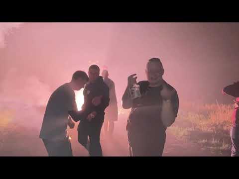 NOCNY BLASK - SPOJRZENIE