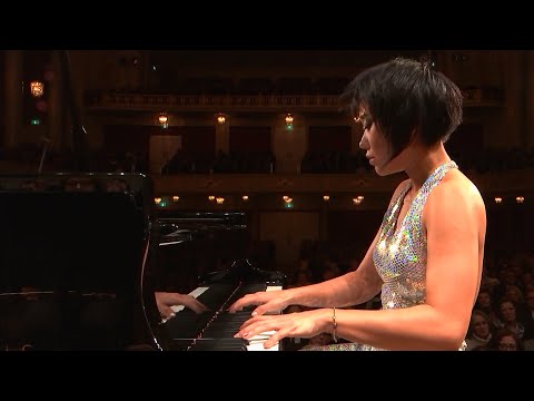 Yuja Wang: Brahms Intermezzo No. 3 in C-sharp minor Op. 117 [HD]