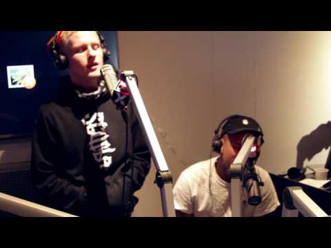 Sturla Atlas – Mean 2 U (LIVE)